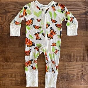 COCO MOON Pulelehua zip up pajamas